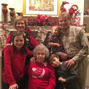 Meet your Posher, Bobbie